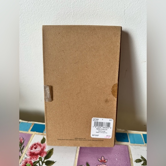 NEW Coach Brown iPhone 8 Case with Pepsi-Cola Design - Picture 4 of 4